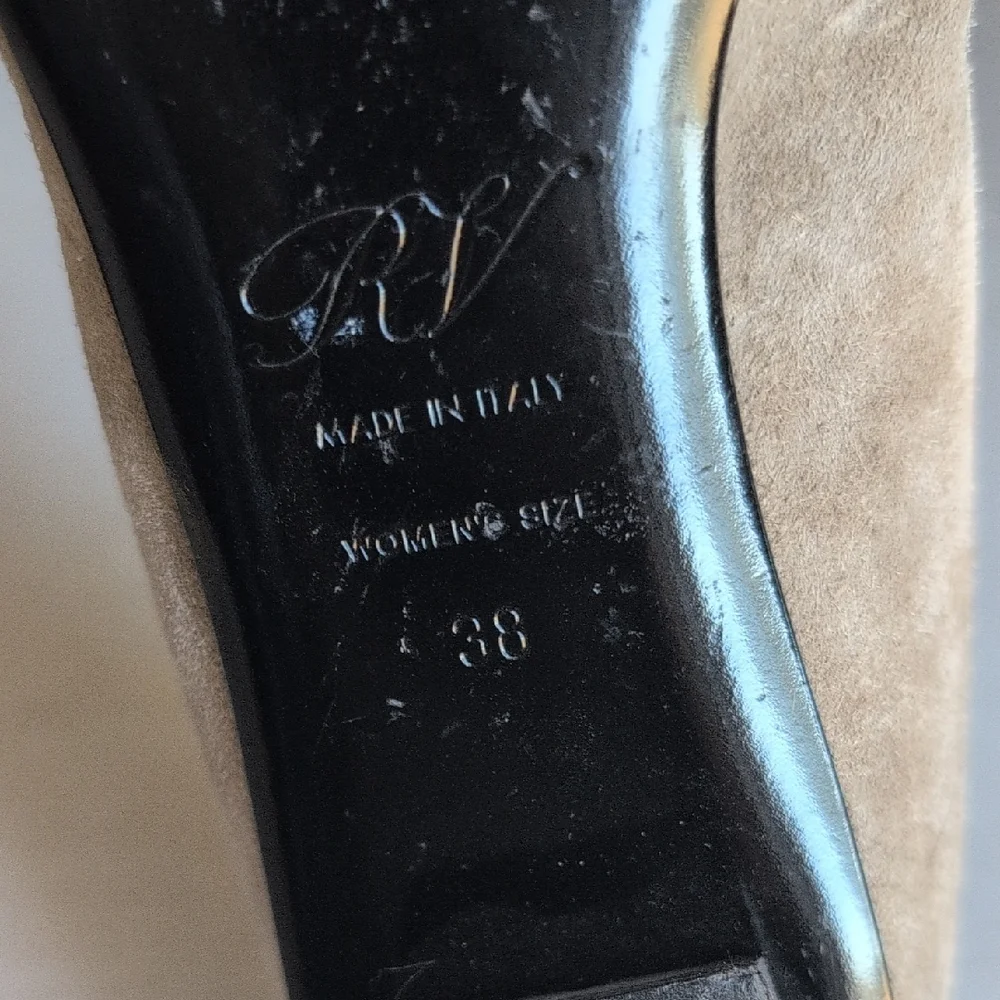 Roger Vivier Tan Suede Women's Shoes with Gold Buckle - Picture 7 of 7